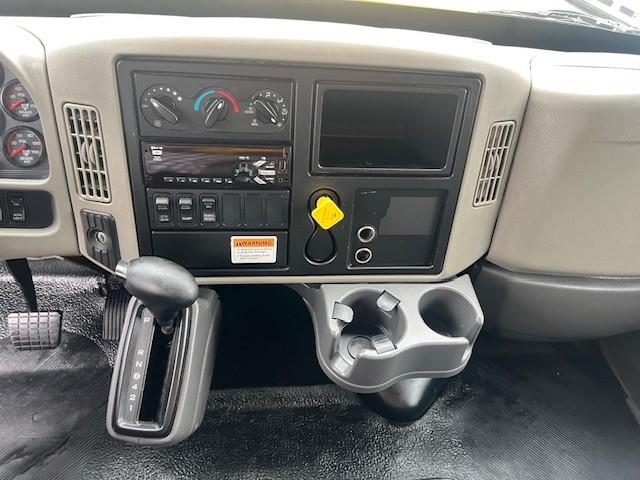 2019 International 4300-8