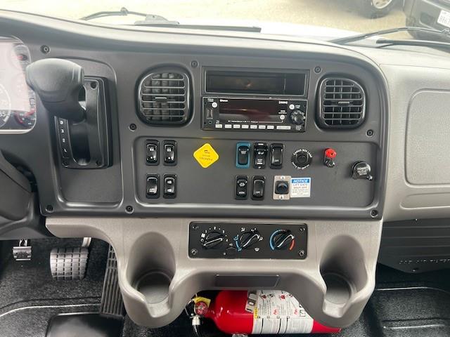 2024 Freightliner Business Class M2 106-10