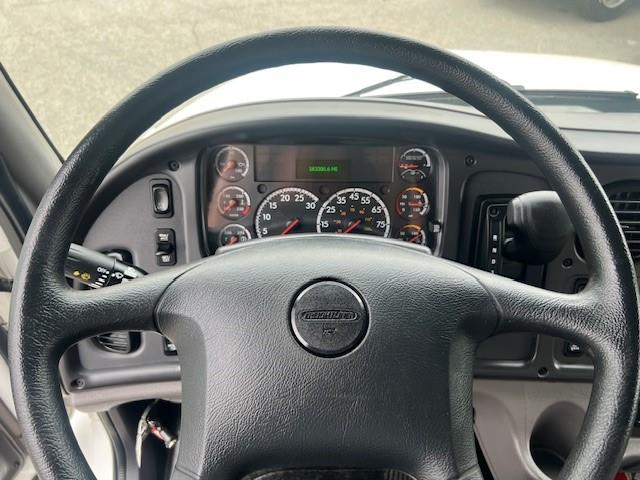 2024 Freightliner Business Class M2 106-11