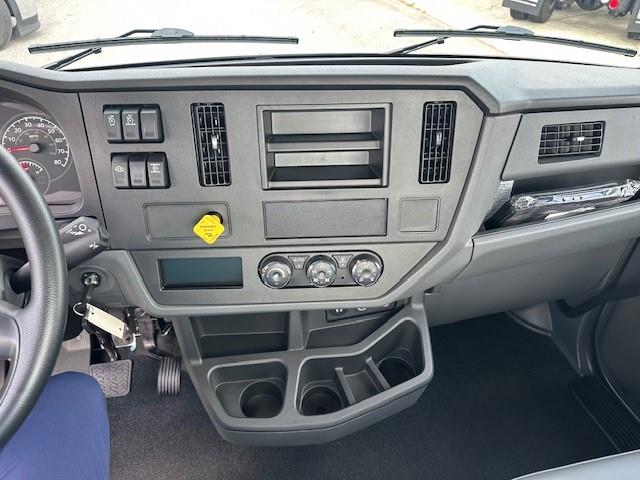 2025 Peterbilt 536-15