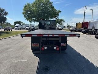 2025 Peterbilt 548-4