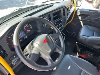 2025 Peterbilt 548-11