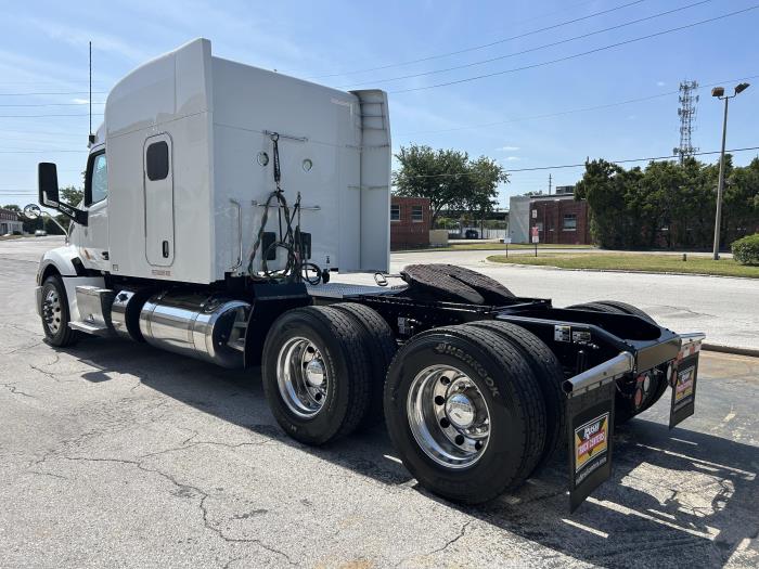 2021 Peterbilt 579-5