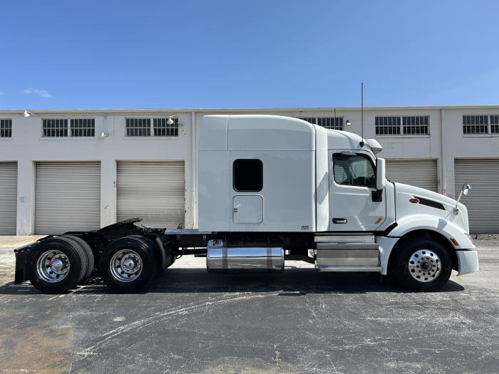 2021 Peterbilt 579-10