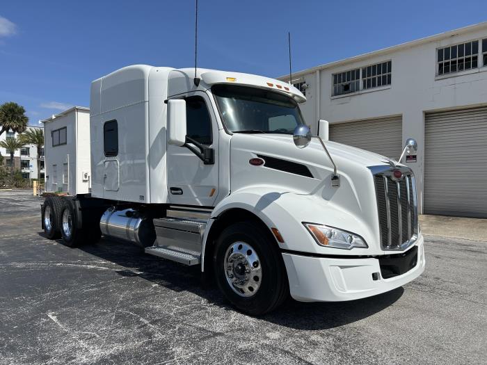 2021 Peterbilt 579-11