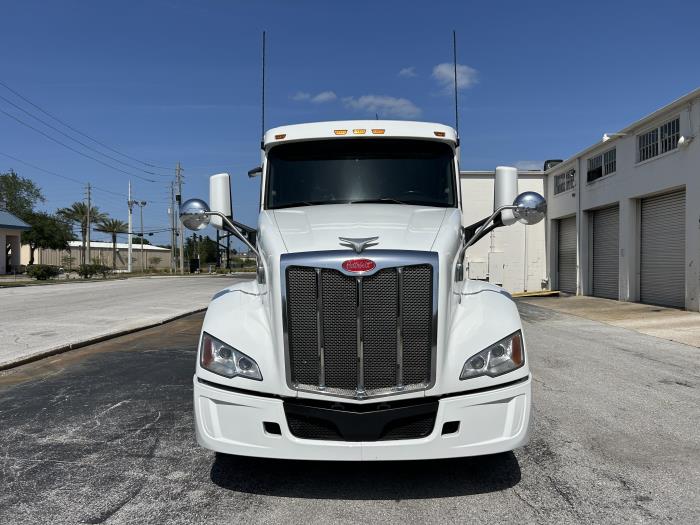 2021 Peterbilt 579-2