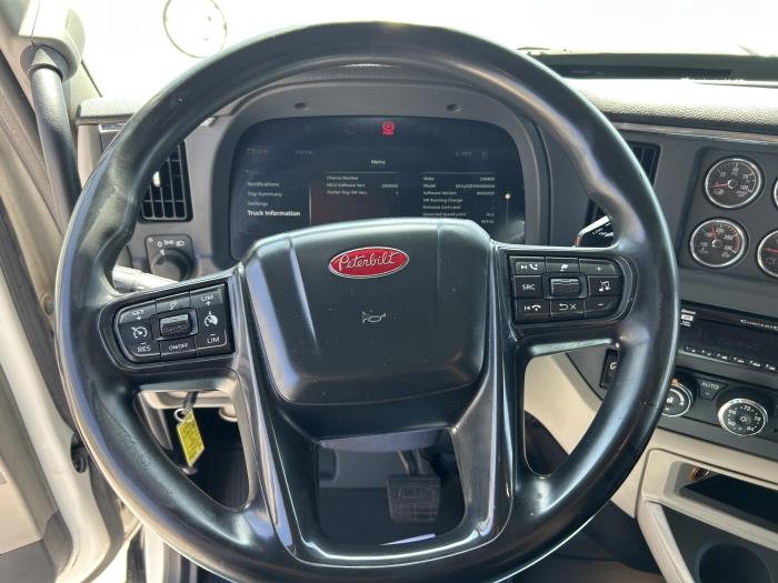 2021 Peterbilt 579-19