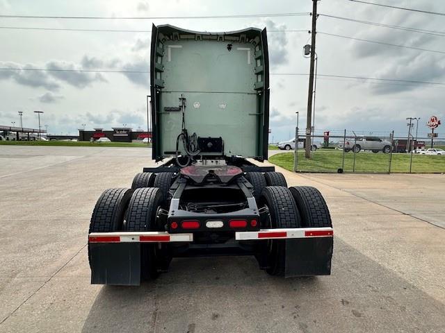2020 Peterbilt 579-5