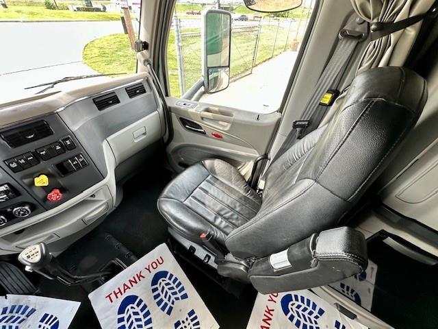 2020 Peterbilt 579-16