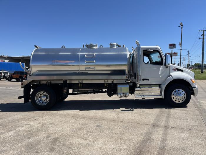 2025 Peterbilt 537-5