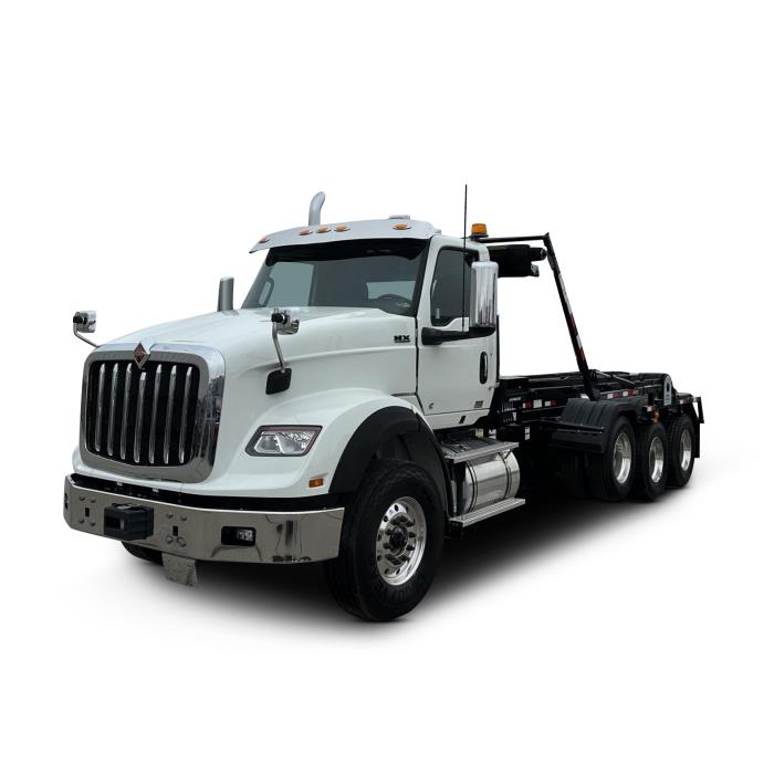 2023 International HX620-0