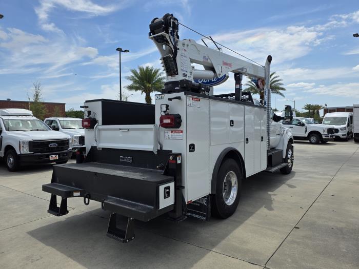 2026 Ford F-750-4