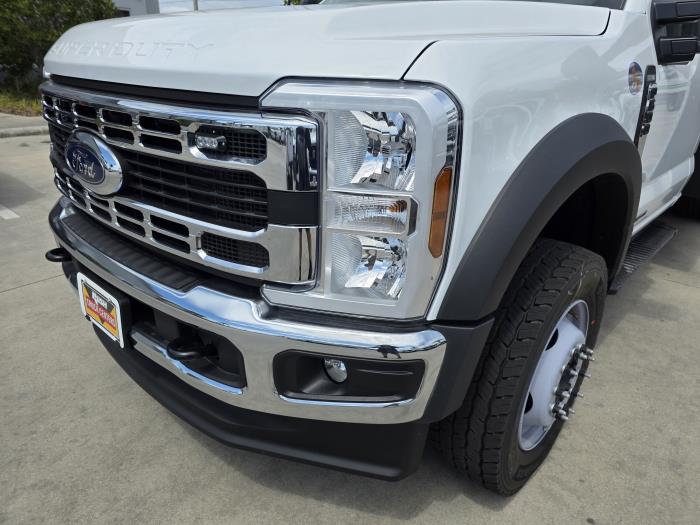 2024 Ford F-600-9