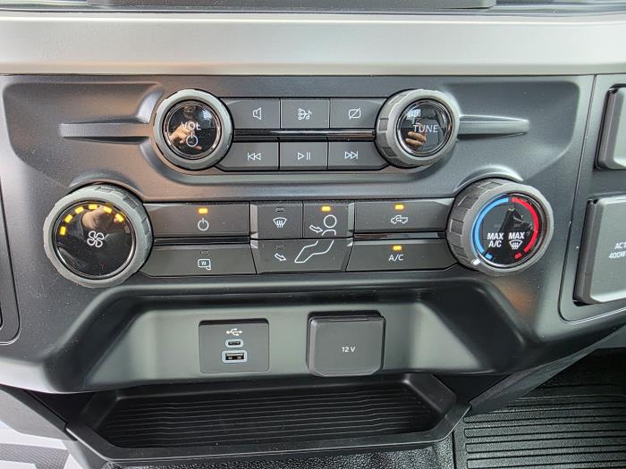 2024 Ford F-600-24