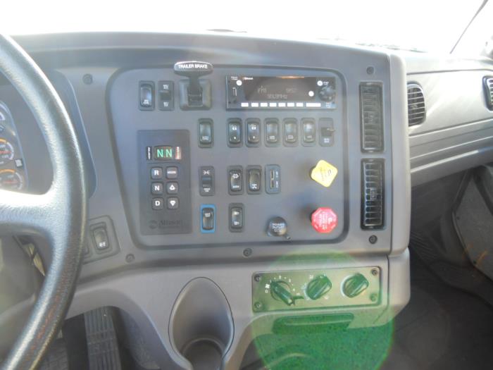 2023 Freightliner Business Class M2 112-6