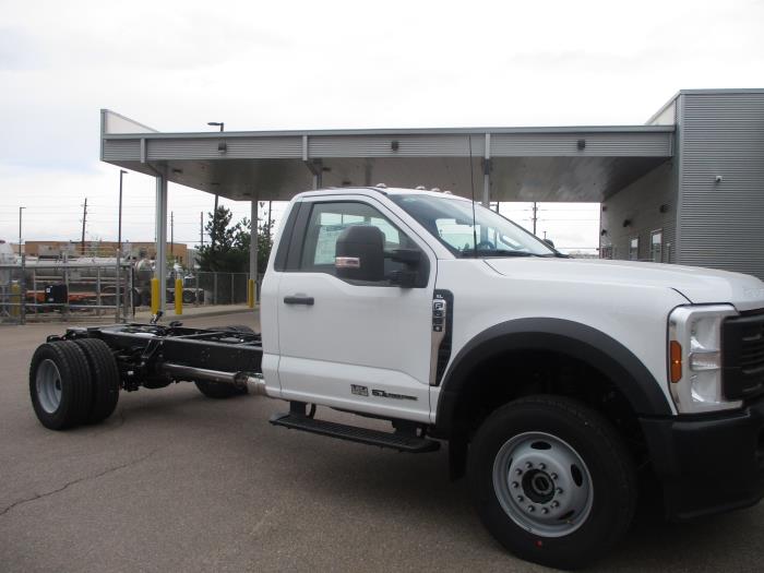 2025 Ford F-600-3
