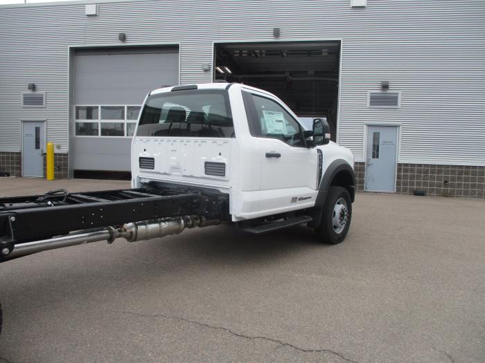 2025 Ford F-600-5