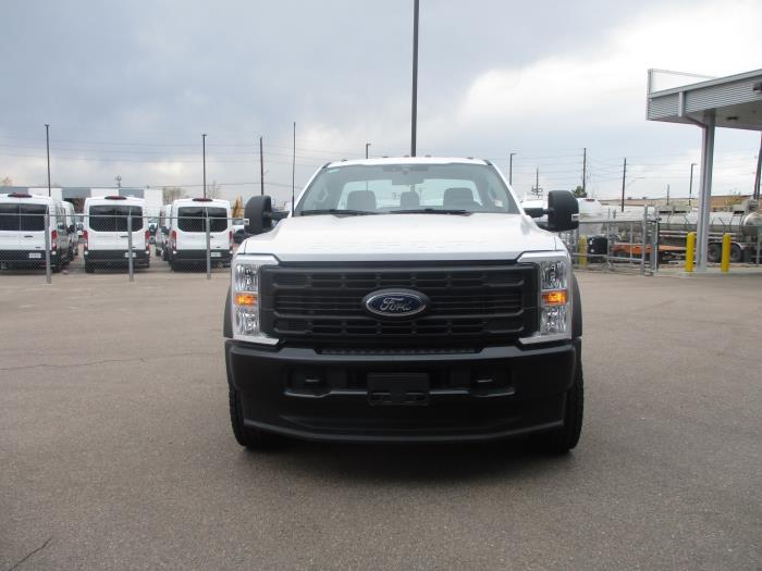 2025 Ford F-600-1