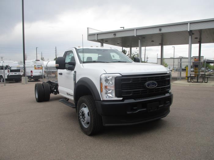 2025 Ford F-600-2