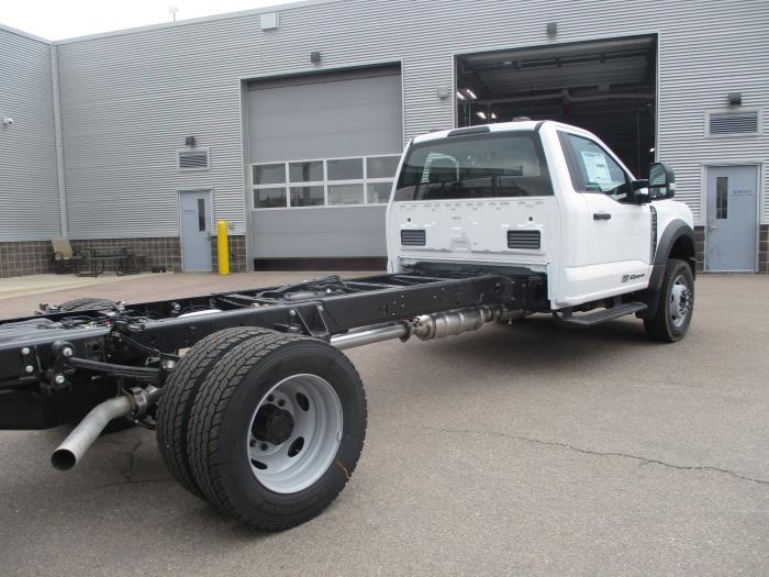 2025 Ford F-600-5