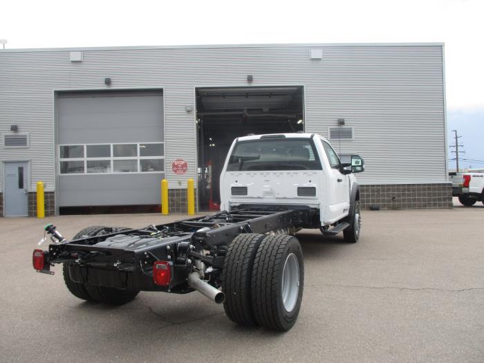 2025 Ford F-600-6