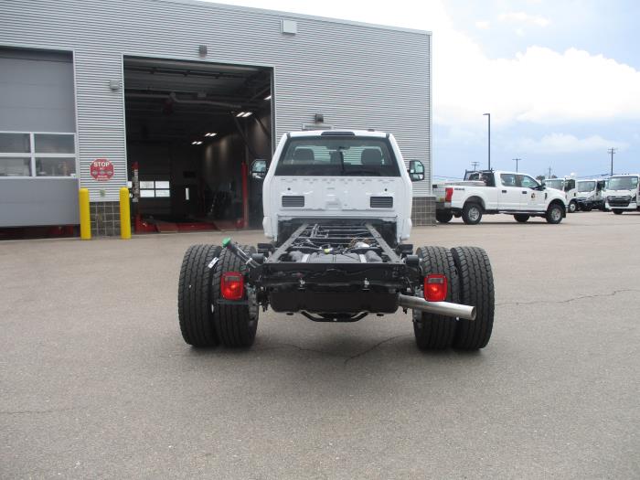 2025 Ford F-600-7