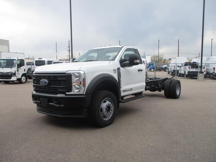 2025 Ford F-600-12