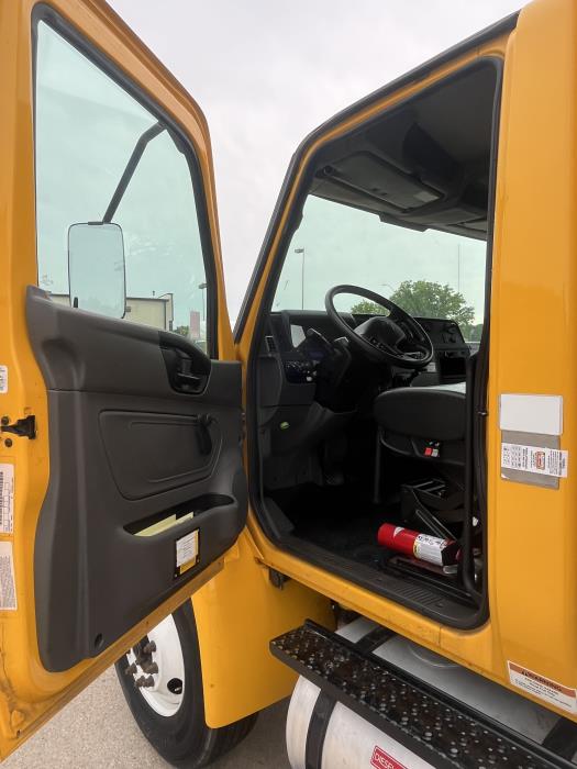 2020 International MV607-9