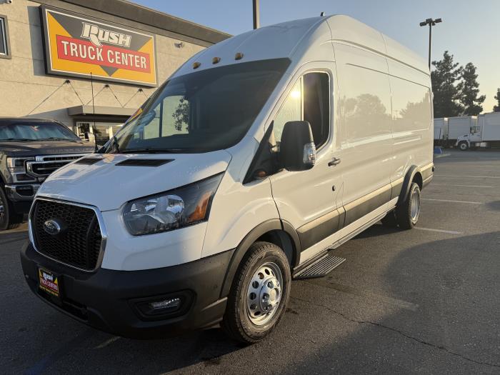 2025 Ford Transit 350 HD-1