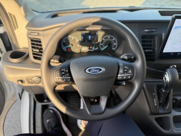 2025 Ford Transit 350 HD-17