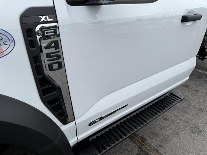 2025 Ford F-450-8
