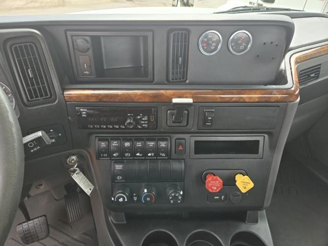 2019 International LT625-8