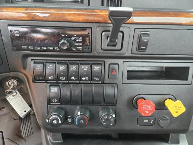 2019 International LT625-9