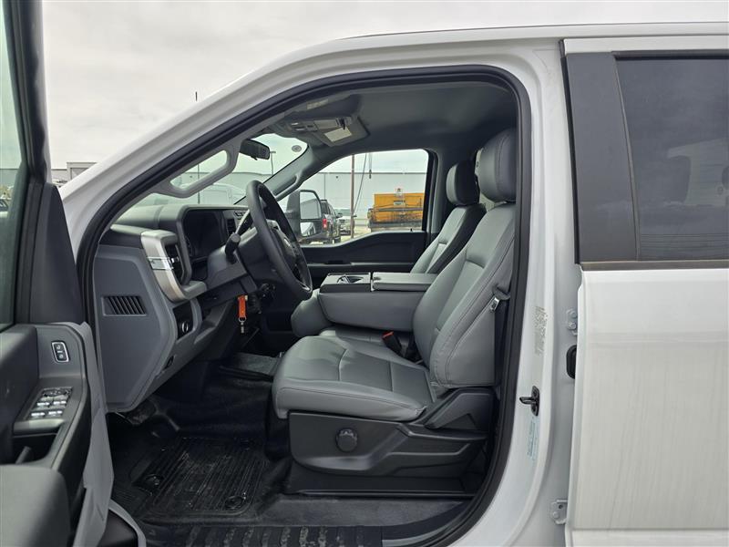 2024 Ford F-450 Crew Cab DRW 4x4 Reading Service Truck for sale #1771238 - photo 9