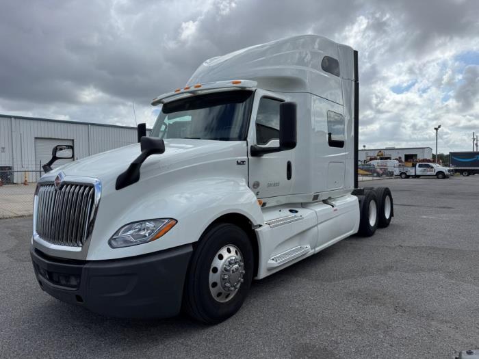 2020 International LT625-1