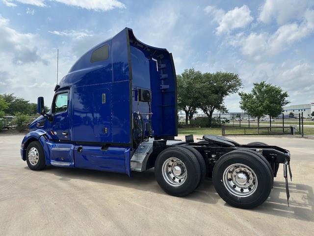 2022 Peterbilt 579-4