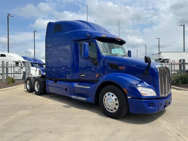 2022 Peterbilt 579-10
