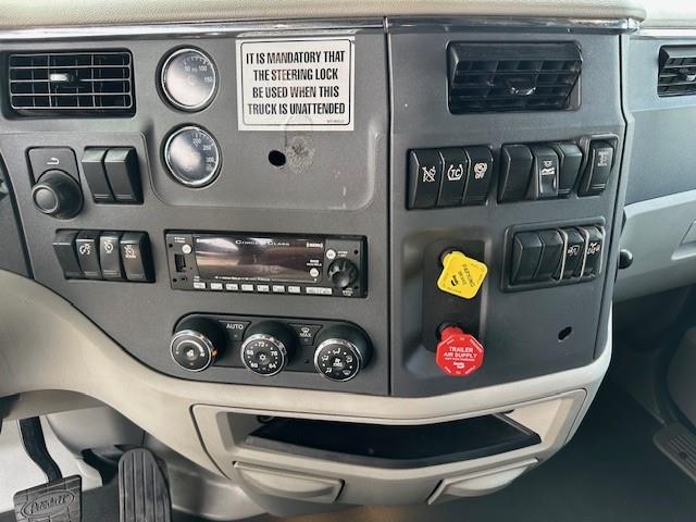 2022 Peterbilt 579-23
