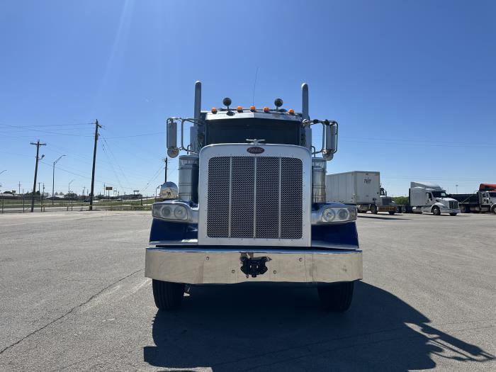 2020 Peterbilt 389-3