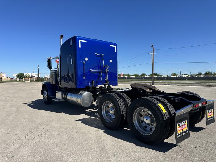 2020 Peterbilt 389-5