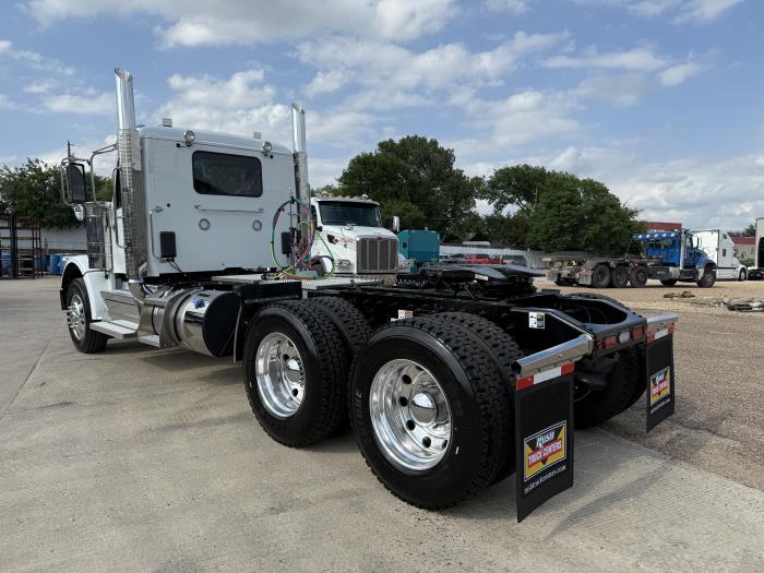 2026 Peterbilt 589-8