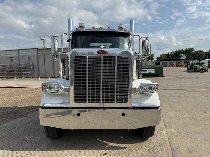 2026 Peterbilt 589-14