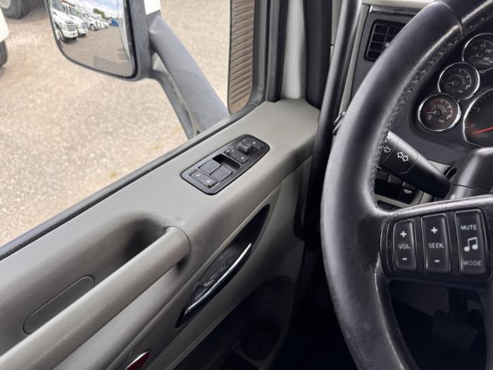 2020 Peterbilt 579-30