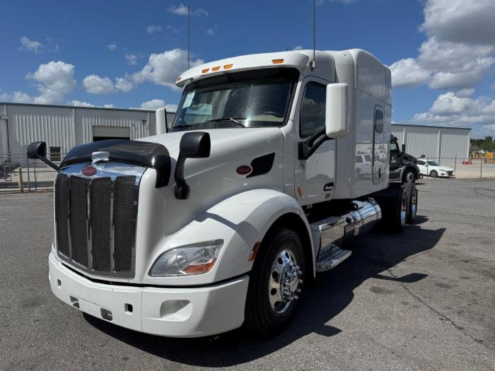2021 Peterbilt 579-1