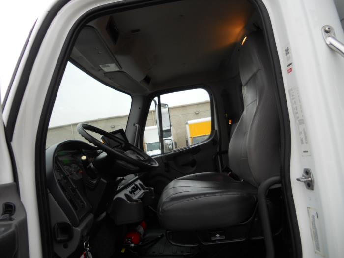 2019 Freightliner Business Class M2 106-8