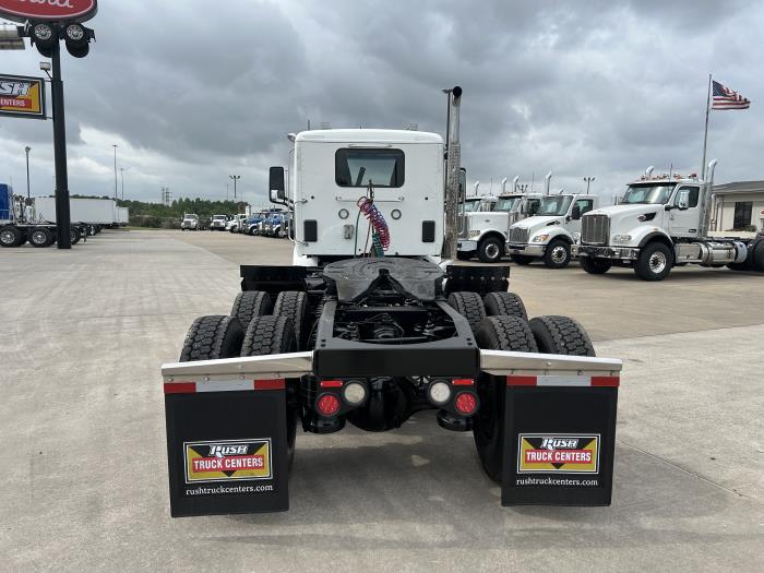 2020 Peterbilt 567-4