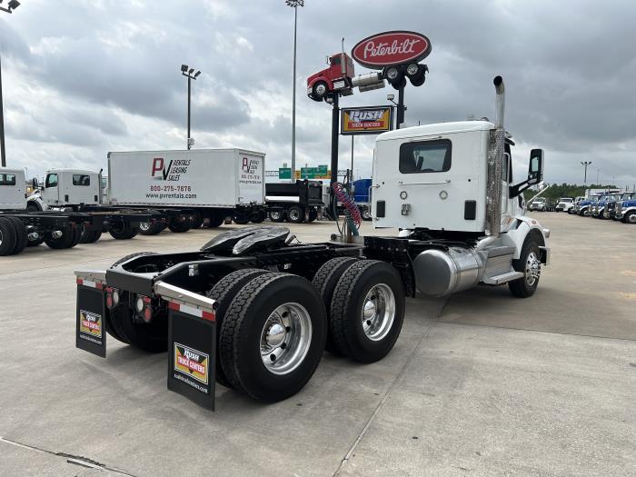 2020 Peterbilt 567-5