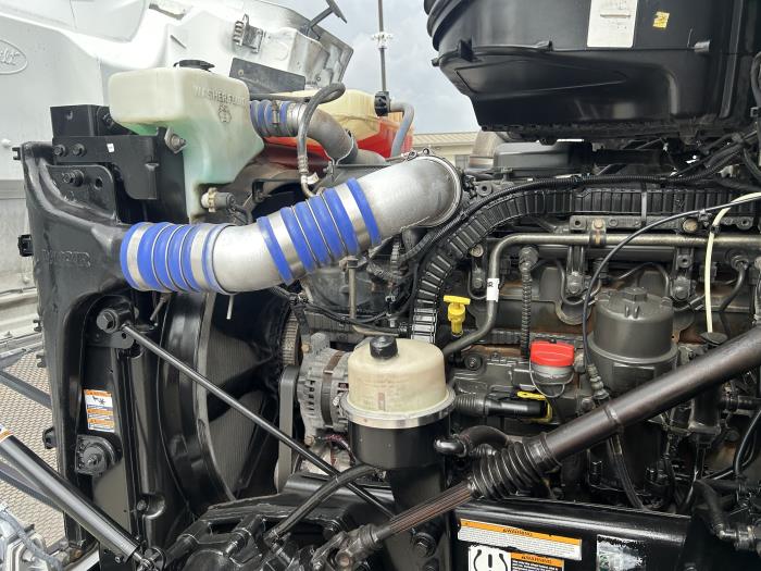 2020 Peterbilt 567-18