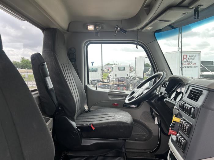 2020 Peterbilt 567-24