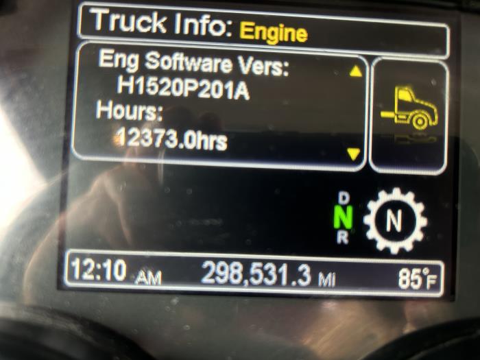 2020 Peterbilt 567-32